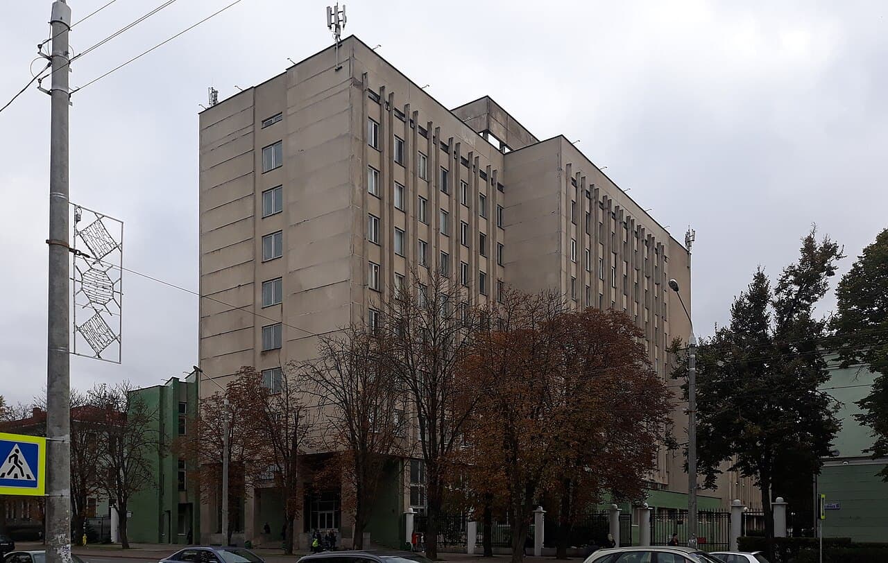 Belarusian National Technical University building — kampüs görünümü 2