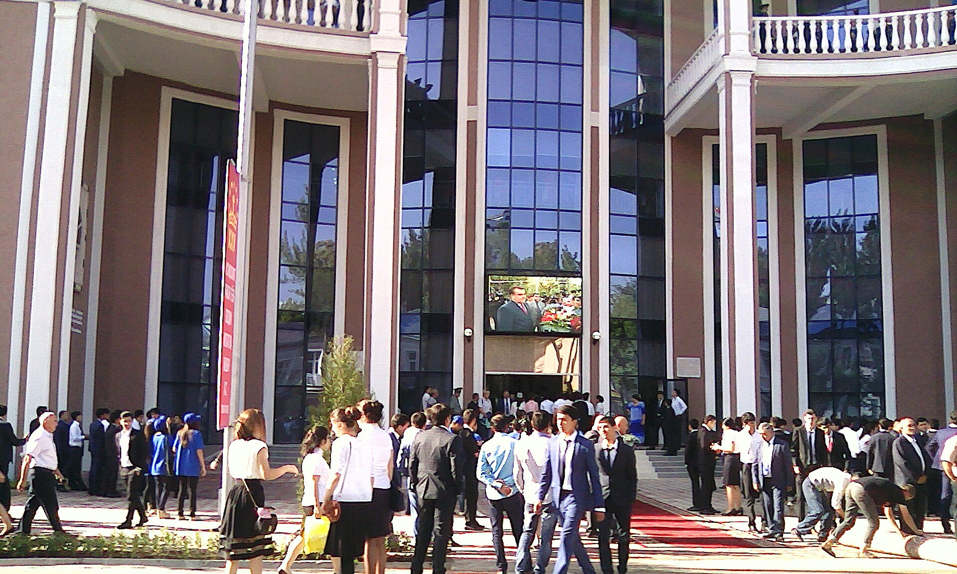 Rus-Tacik Slav Üniversitesi yeni akademik binası